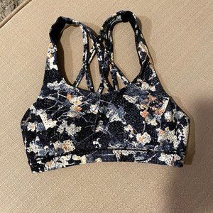 Lululemon Sports Bra Free to Be Serene Spring Multi Bloom Size 2